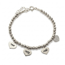 צמיד בעיצוב אישי עם לבבות  ושמות הילדים