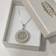 שרשרת ותליון לשיבוץ מטבע - דגם גלים (לא כולל מטבע)